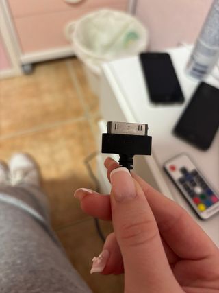 iPhone 4s Negro a reparar + cargador