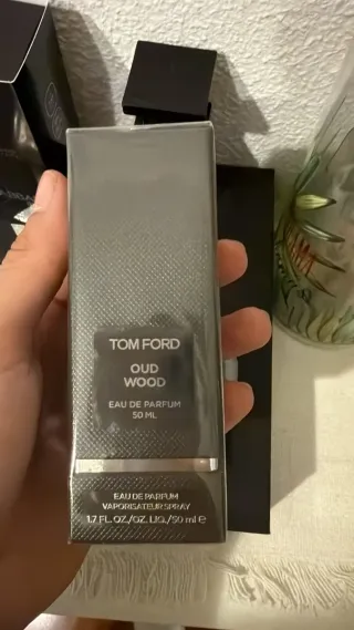 Perfume Tom Ford Oud Wood Eau de Parfum 50ml