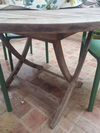 Mesa de jardín redonda de teca