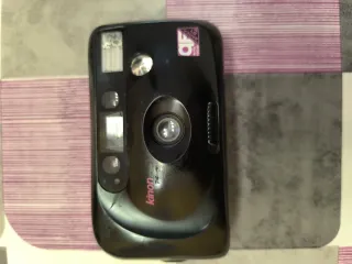 2 Cámaras Analógicas: Kinon y Nikon