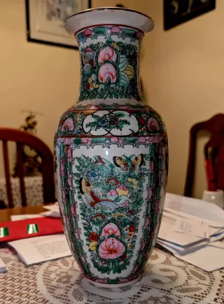 Jarrón de porcelana multicolor