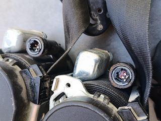 Juego 2 Cinturones Delanteros B507743 JA673