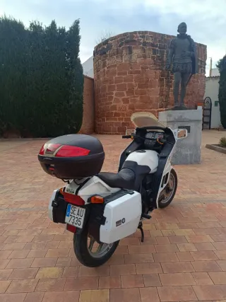 BMW K75 RT . Año 1988. ITV recién pasada 88.000km