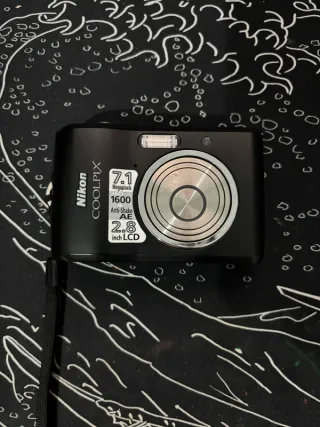Cámara Digital Nikon Coolpix L16 Negra