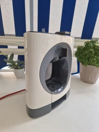 Cafetera Dolce Gusto