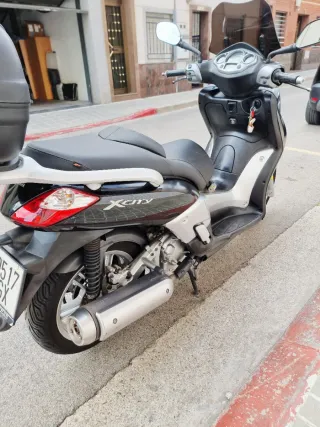 Yamaha X-City 250 Negra/Plata
