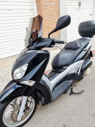Yamaha X-City 250 Negra/Plata