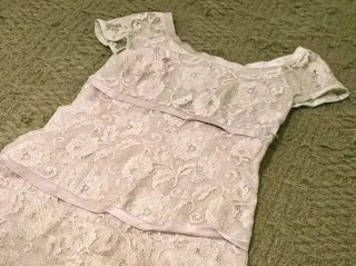 Abito cipria in pizzo