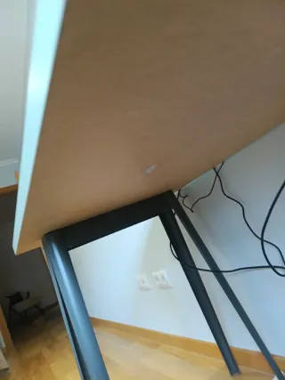 Mesa Escritorio Lagkapten Verde Oliva con patas