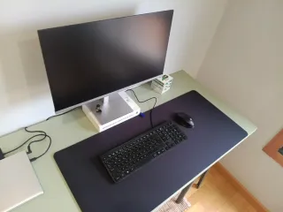 Mesa Escritorio Lagkapten Verde Oliva con patas