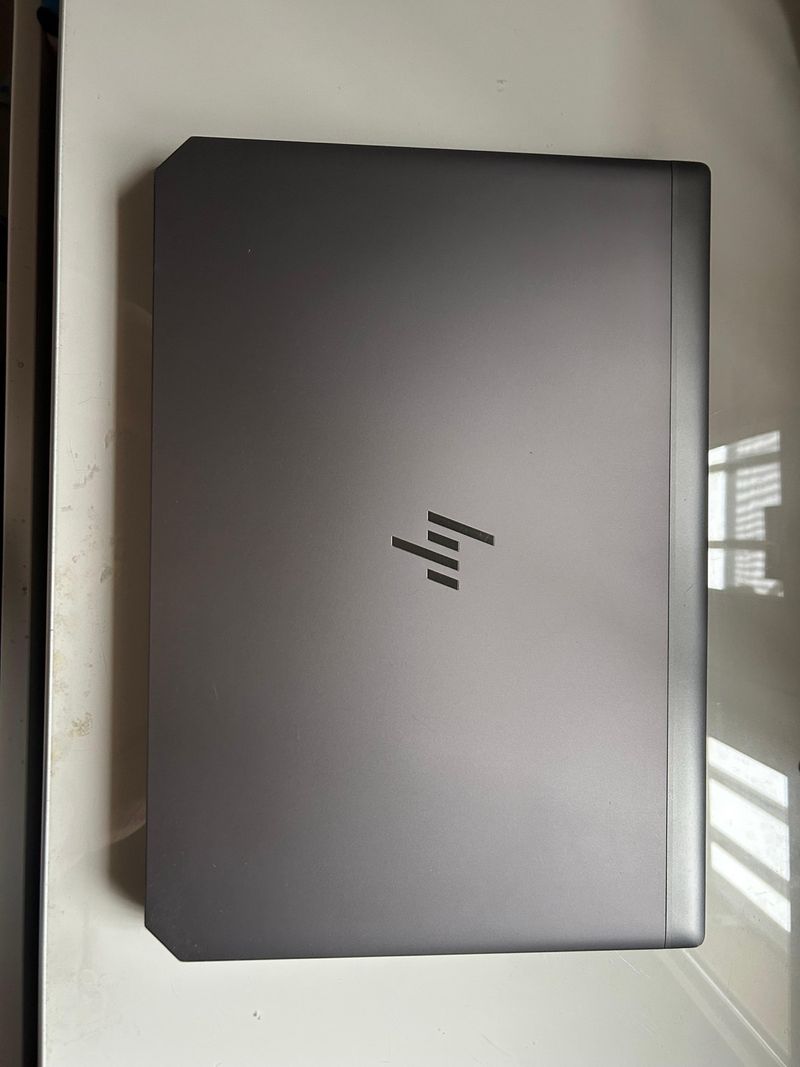 HP ZBook Portátil Gris y Plateado