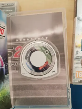 4 Juegos PSP: smackdowm, PES 2010, Ghost, splinter