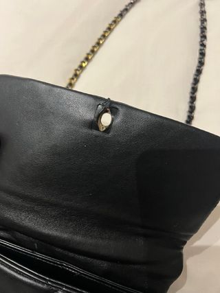 Bolso Chanel Negro y Dorado