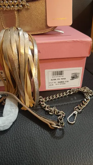 Bolso Alma en Pena Dorado con Pedrería