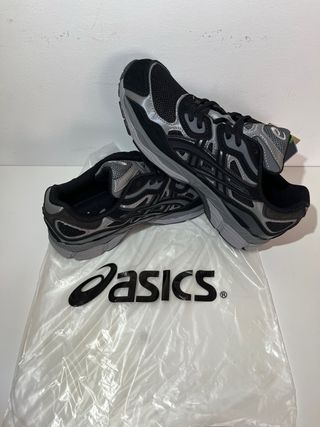 Zapatillas Hombre Negras y Grises