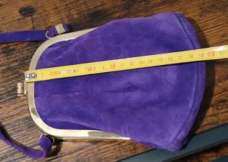 Borsetta anni '70 scamosciata viola