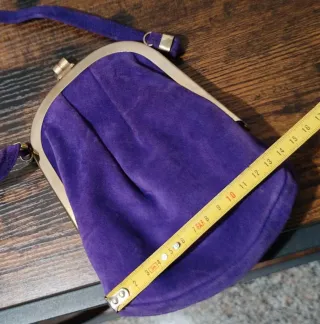 Borsetta anni '70 scamosciata viola