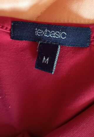 Camiseta negra de manga larga + Regalo