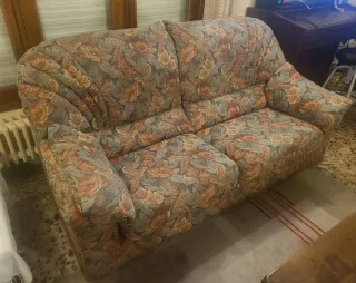 Sofá de 3 plazas, tapizado en tela estampada
