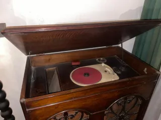Tocadiscos antiguo vintage