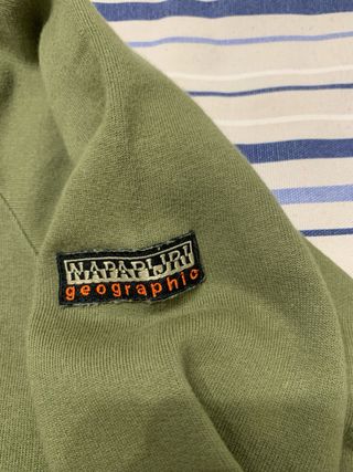 Sudadera Napapijri Verde con Bandera