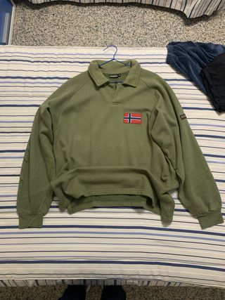 Sudadera Napapijri Verde con Bandera