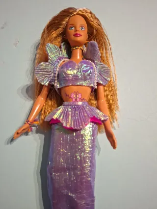 Barbie Morada Brillante Mariposa