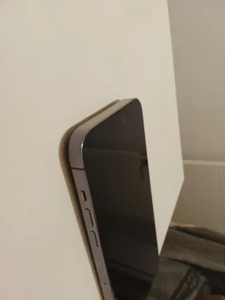 iPhone 14 Pro Max Morado