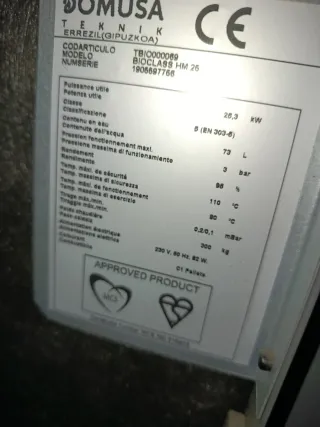 Caldera pellets Domusa HM25 gris.