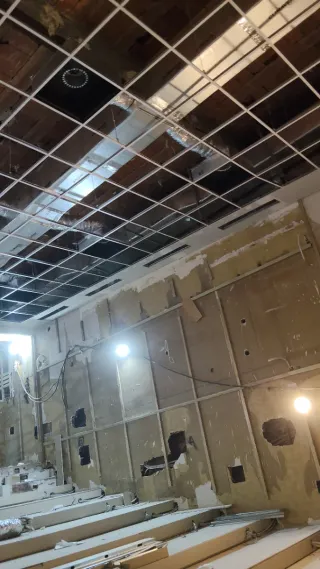 Montaje de conductos de fibra de vidrio