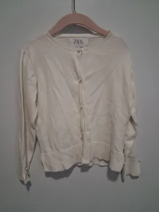 Chaqueta Zara perlas
