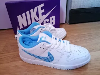 Nike SB Dunk Low Blue Plaid