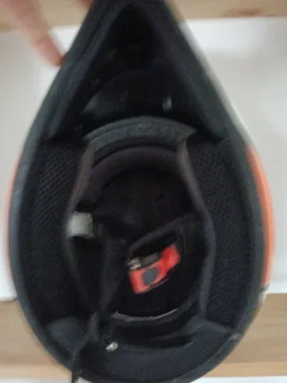 Casco infantil moto naranja y negro