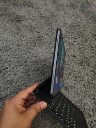 iPad Pro 11 256GB + Teclado Apple