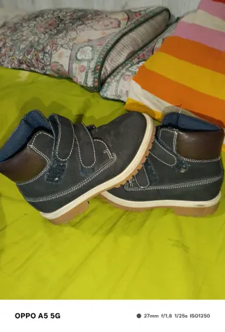 Botas niño velcro