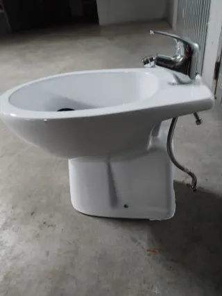 Bidé de baño blanco