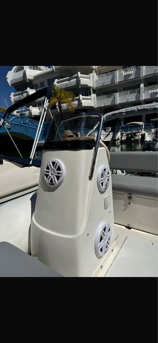 Semirrígida Zodiac Open