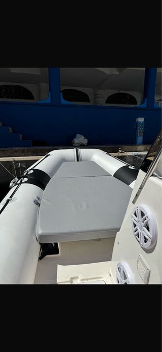 Semirrígida Zodiac Open