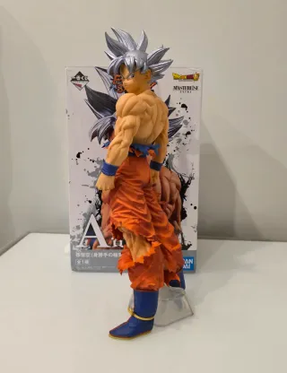 Figure Goku MUI Ultra instinct - Ichiban Kuji
