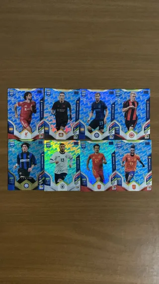 Cartas FIFA 365 2026 Fan Favourite Azul