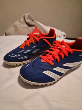 Botas Fútbol Adidas Predator Azul Naranja