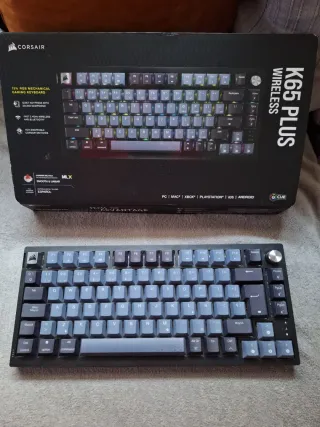Corsair K65 Plus Wireless Teclado