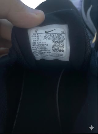 Scarpe Nike nere e bianche