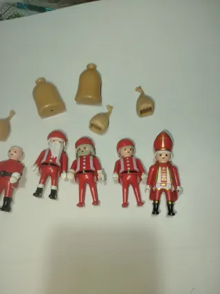 Playmobil Papá Noel y Cura