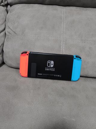 Nintendo Switch Azul y rojo