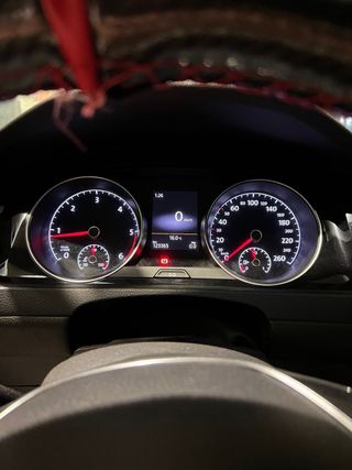 Volkswagen Golf R-line