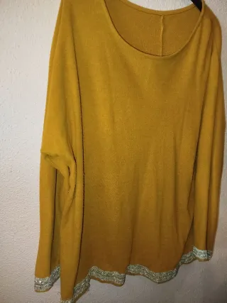 Suéter Talla Grande Dorado con Borde Plateado