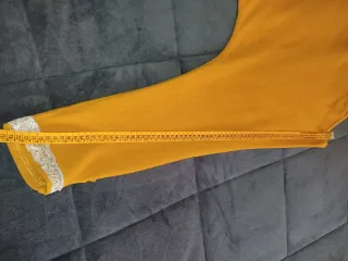 Suéter Talla Grande Dorado con Borde Plateado