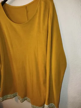 Suéter Talla Grande Dorado con Borde Plateado