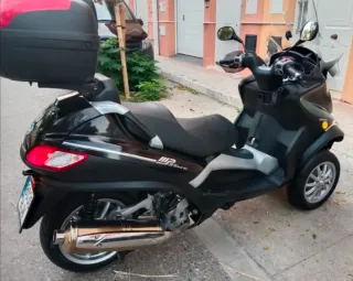 Piaggio MP3 500 Negro